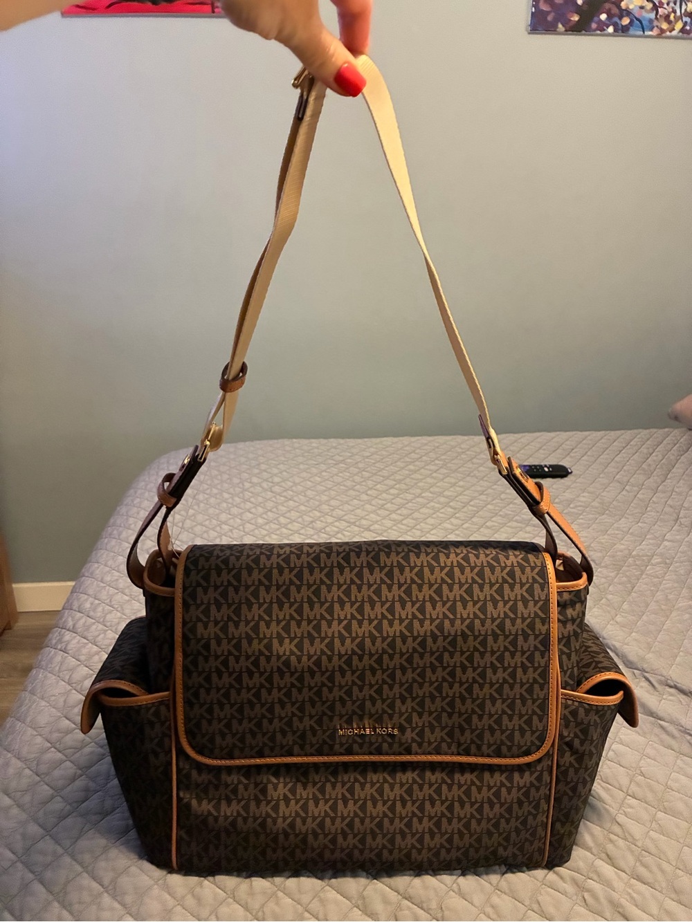 Michael Kors Brown/Acorn Large Messenger Diaper Bag - Picture 2 of 9